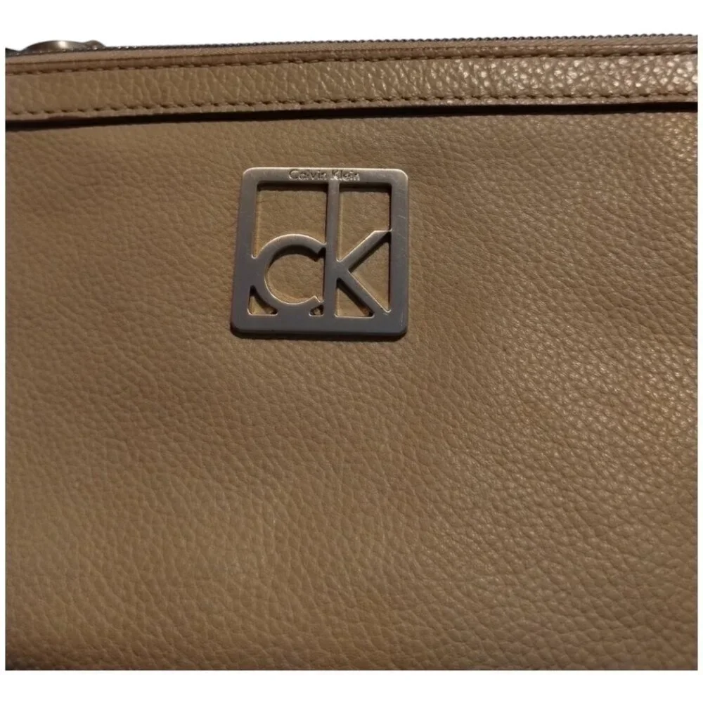 Calvin Klein calvin klein